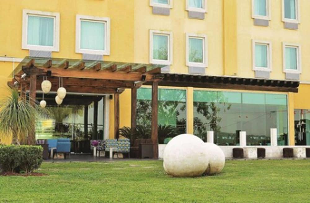 La Quinta By Wyndham Poza Rica Hotel Eksteriør billede