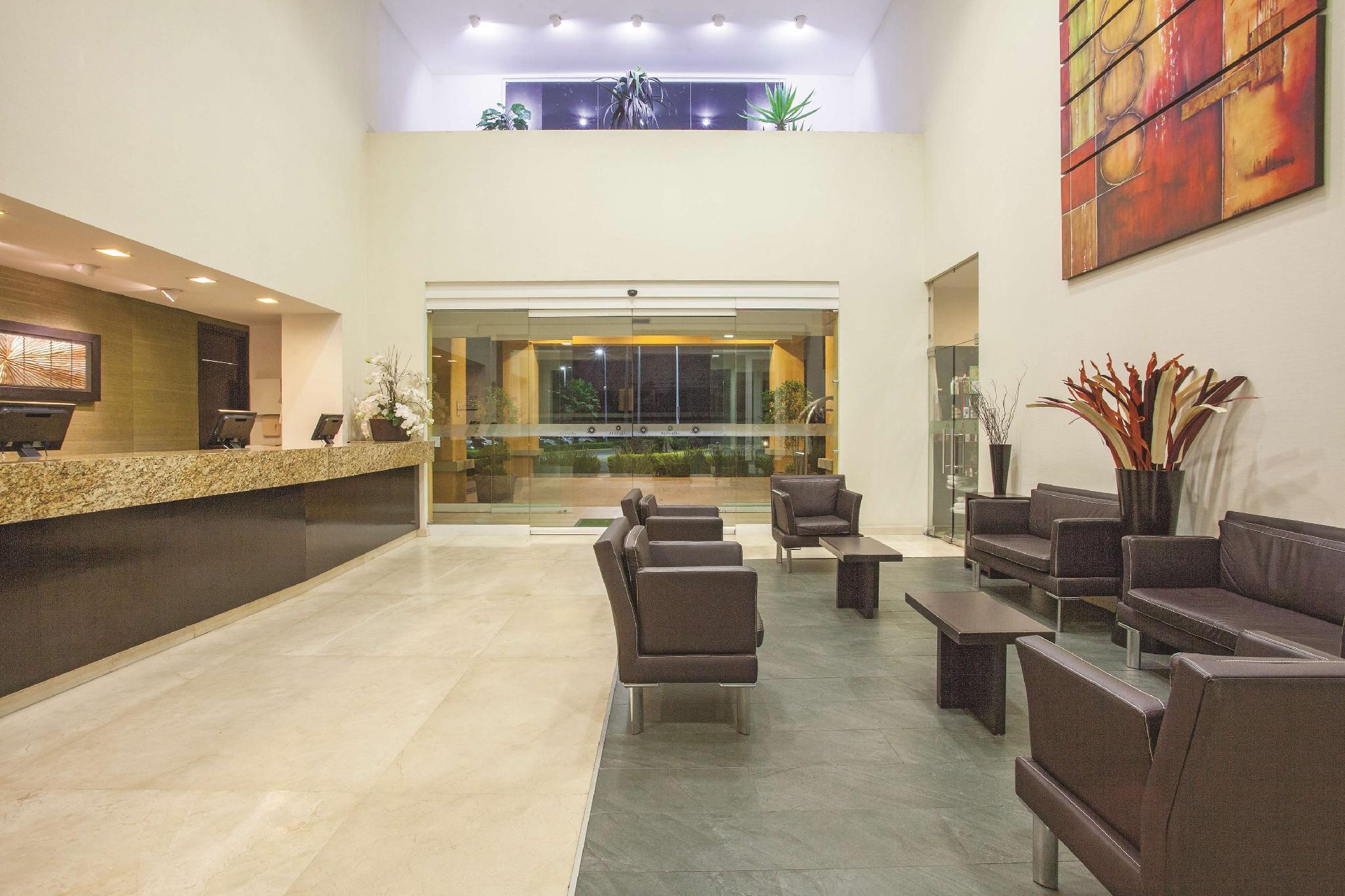 La Quinta By Wyndham Poza Rica Hotel Eksteriør billede