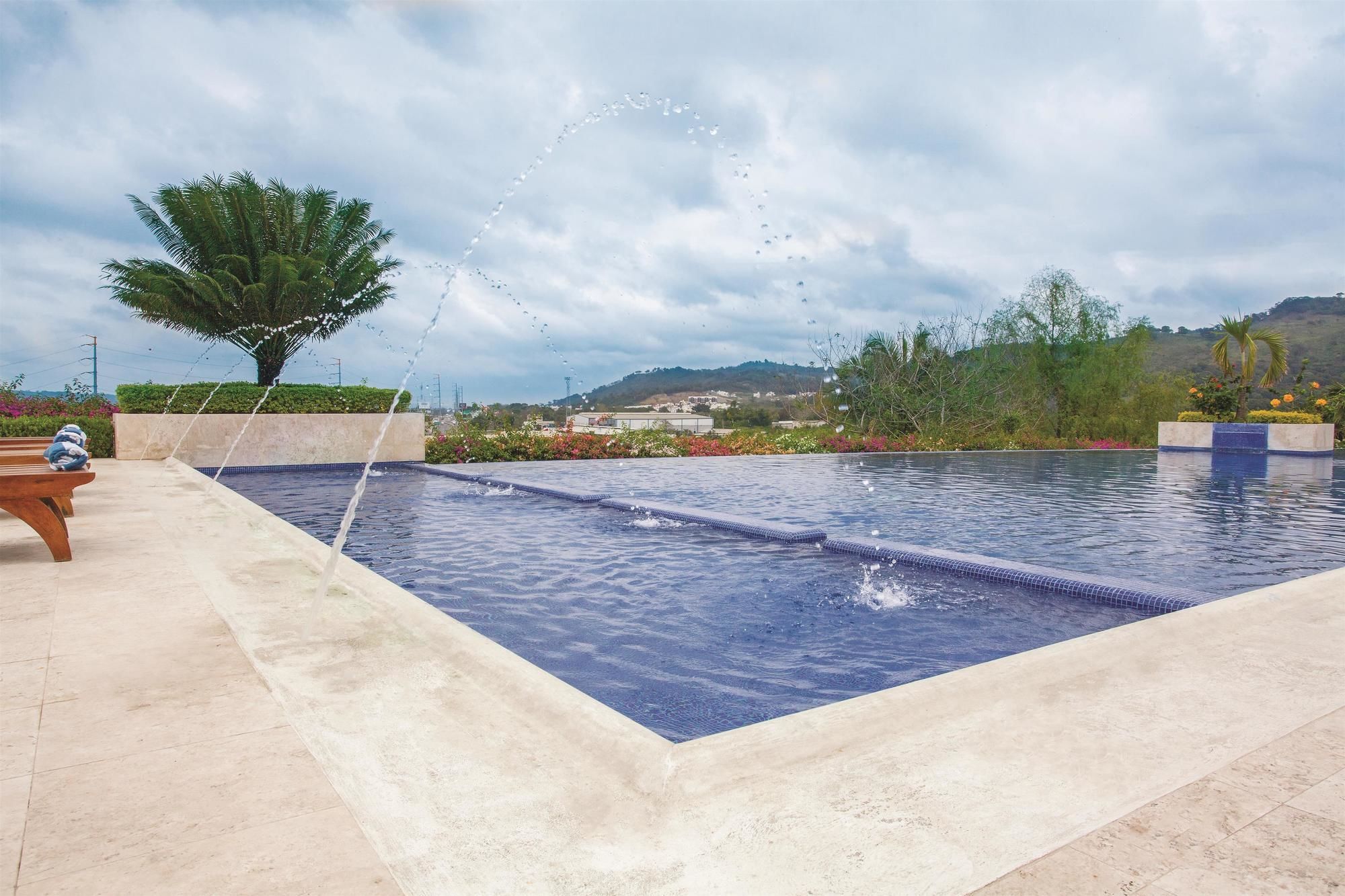 La Quinta By Wyndham Poza Rica Hotel Eksteriør billede